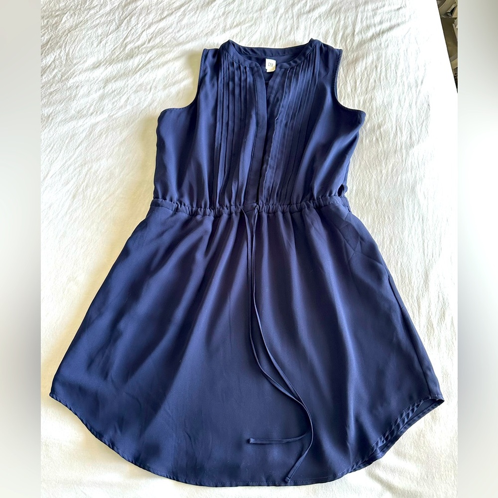 Gap sleeveless Navy Dress Size Medium